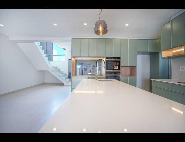 4 BEDROOM HOUSE FOR SALE IN SANDOWN